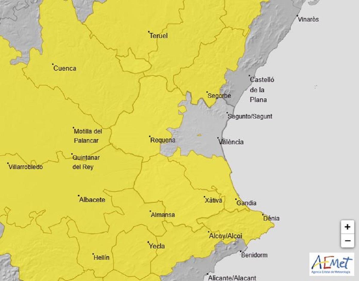 Zonas de Valencia en alerta amarilla hoy por lluvias y tormentas con granizo y mucho viento, además de calor, según la Aemet.