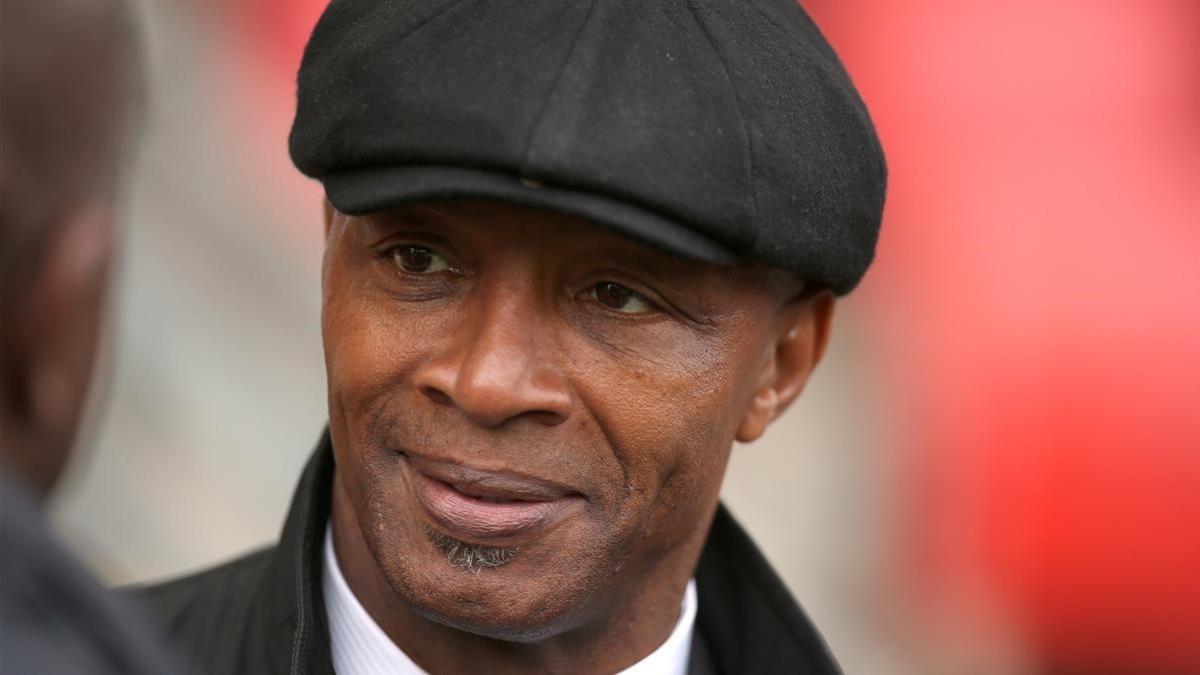 Cyrille Regis, en un homenaje a Laurie Cunningham