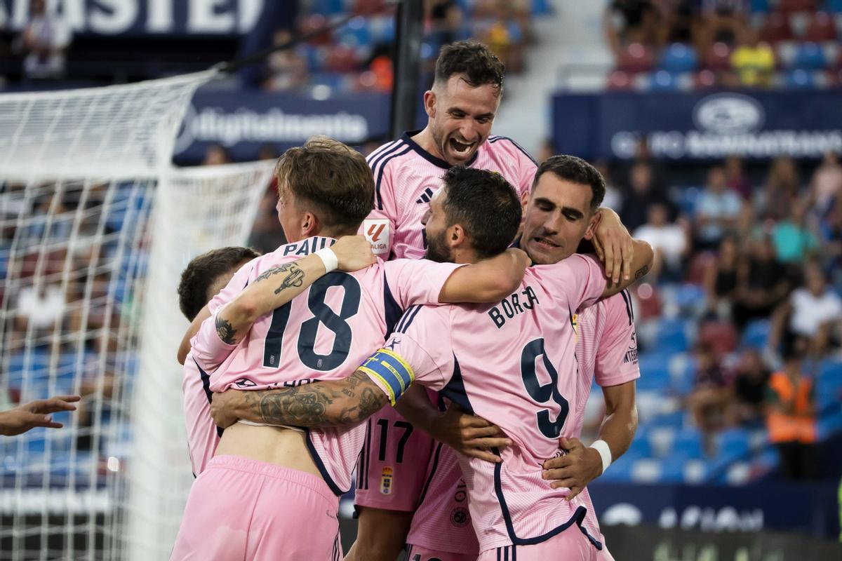 Gran Reacción Renta Corta Empate Del Oviedo 1 1 Ante El Levante La Nueva España 