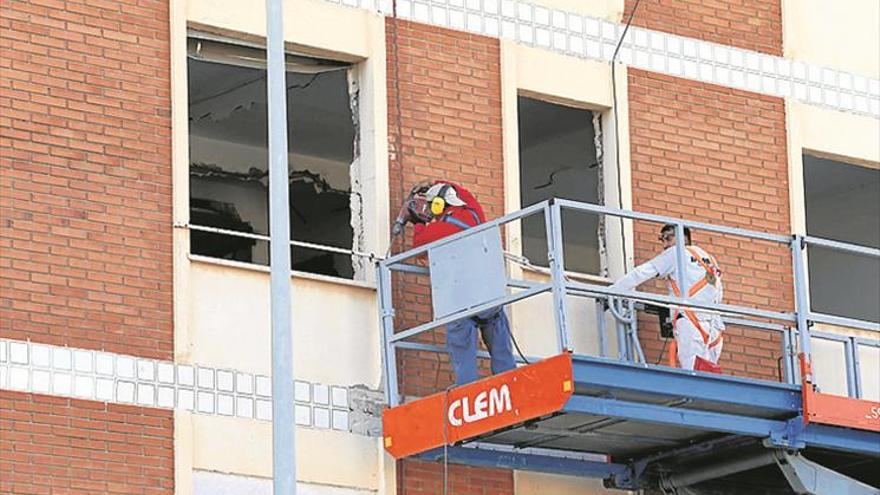 Ofrecen la permuta del Grupo B por otro edificio para derribarlo