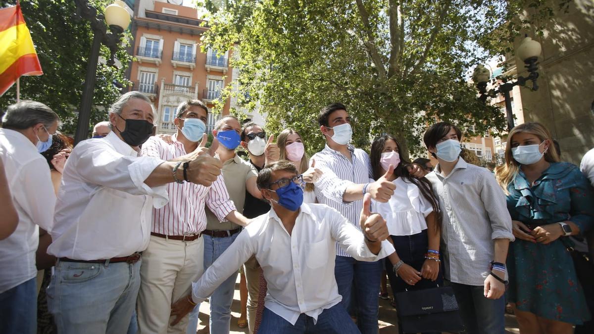 Carlos Mazón en la manifestación de Alicante contra los indultos del procés