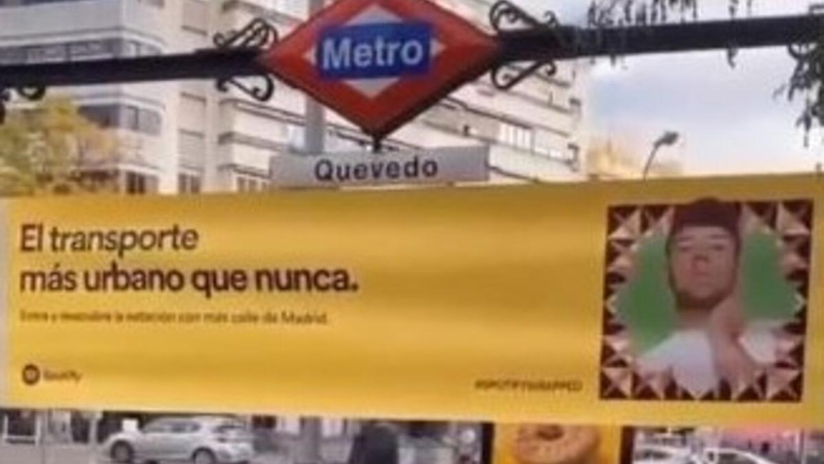 Quevedo empapela la estación de metro de Madrid que lleva su nombre