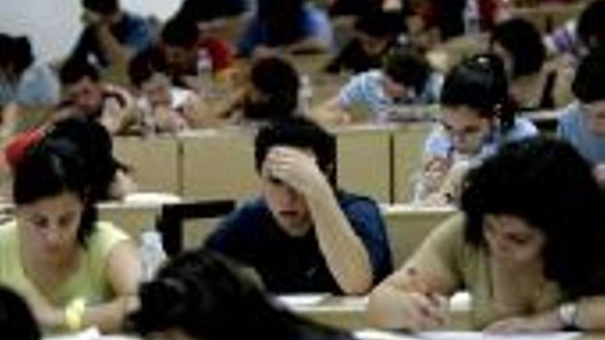 Más de 4.000 estudiantes se enfrentan a Selectividad