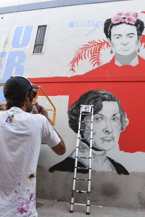 15-04-19 LAS PALMAS DE GRAN CANARIA.CALLEJON LAS LAGUNETAS. LAS PALMAS DE GRAN CANARIA. Fotos de un mural que estan pintando en un solar en el callejon Las Lagunetas.  | 15/04/2019 | Fotógrafo: Juan Carlos Castro