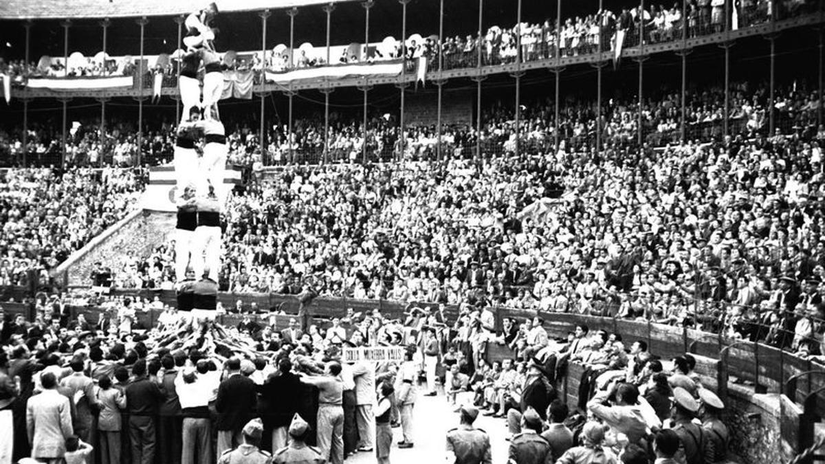 El '2 de 7' de la Muixerra de Valls en el Concurso de Castells de 1952.