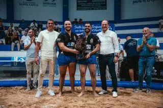 Final Torneo DIELCA de Lucha Corrida de Segunda Categoría