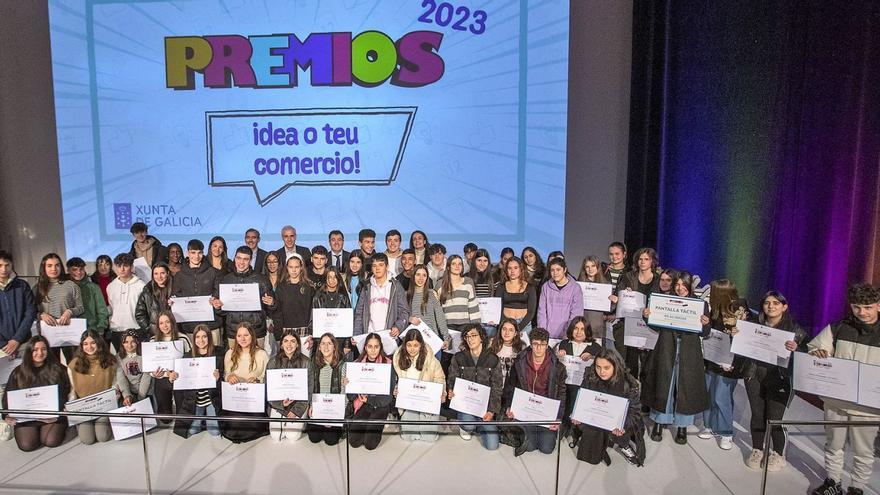 Alumnado de Carral, Sada y Monfero, entre los ganadores del ‘I-Comercio’ | L.O.