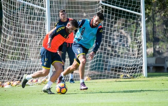 .Entrenamiento UD Las Palmas en el campo de Las ...