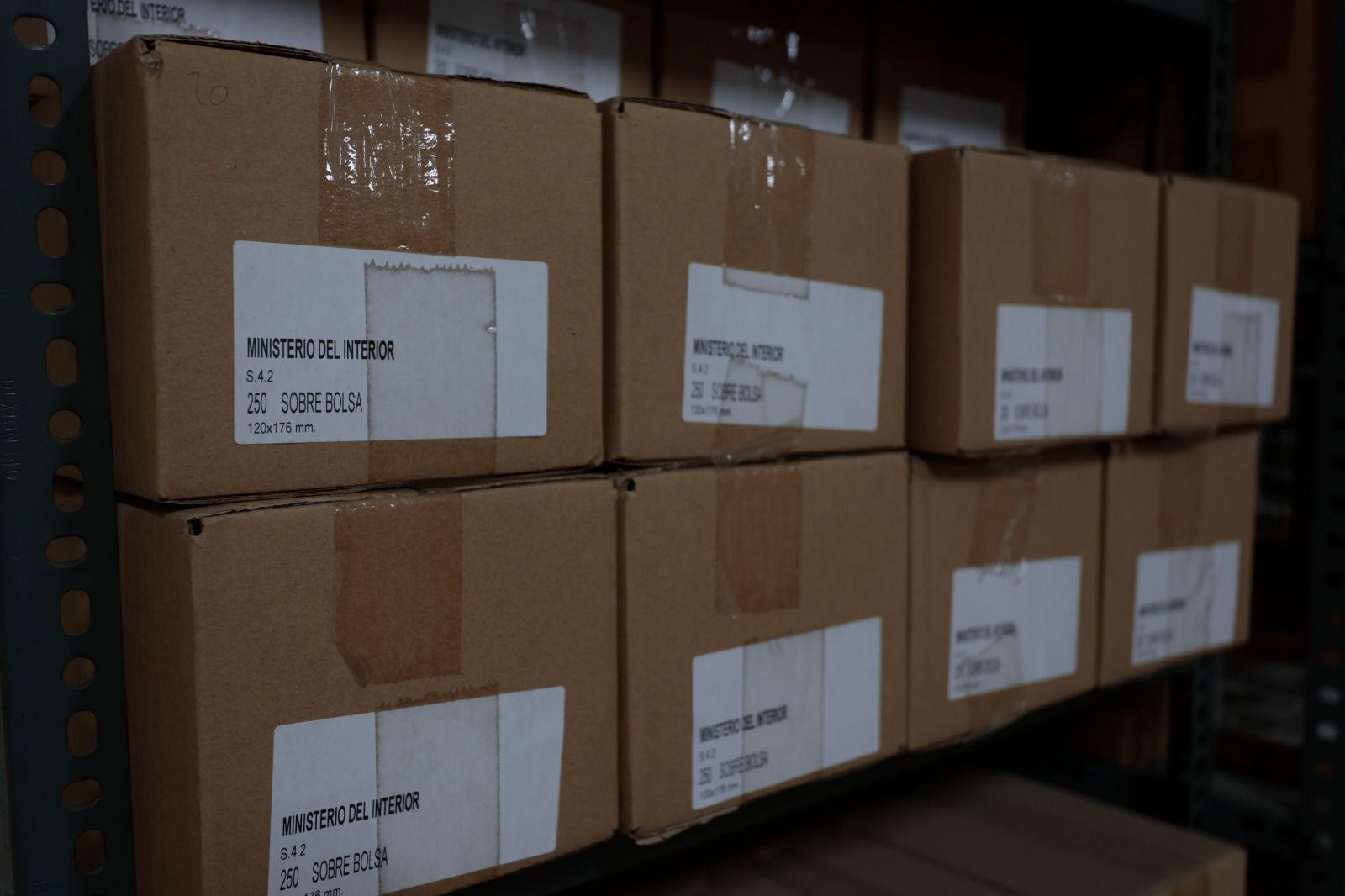 Dispositivo de preparación para el 28M en el almacén electoral de Delegación de Gobierno