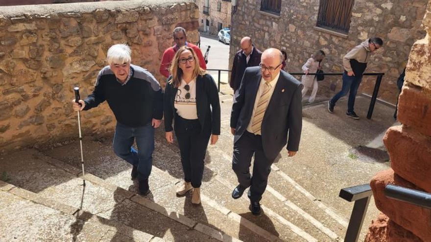 Mayte Pérez visita los municipios de Ródenas y Monterde.  | DGA