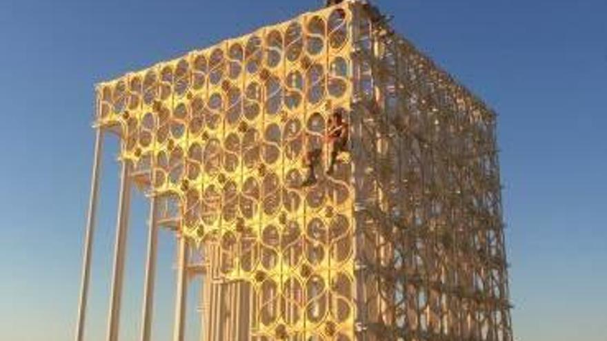 La falla del Burning Man ya está plantada en el desierto