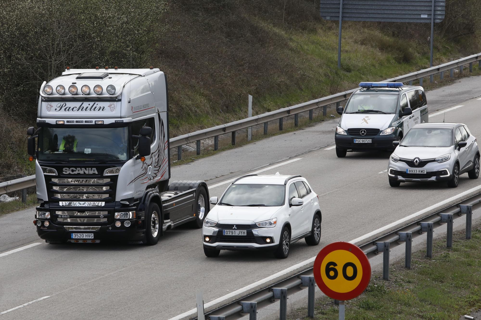 EN IMÁGENES: Así está siendo el paro del transporte en Asturias