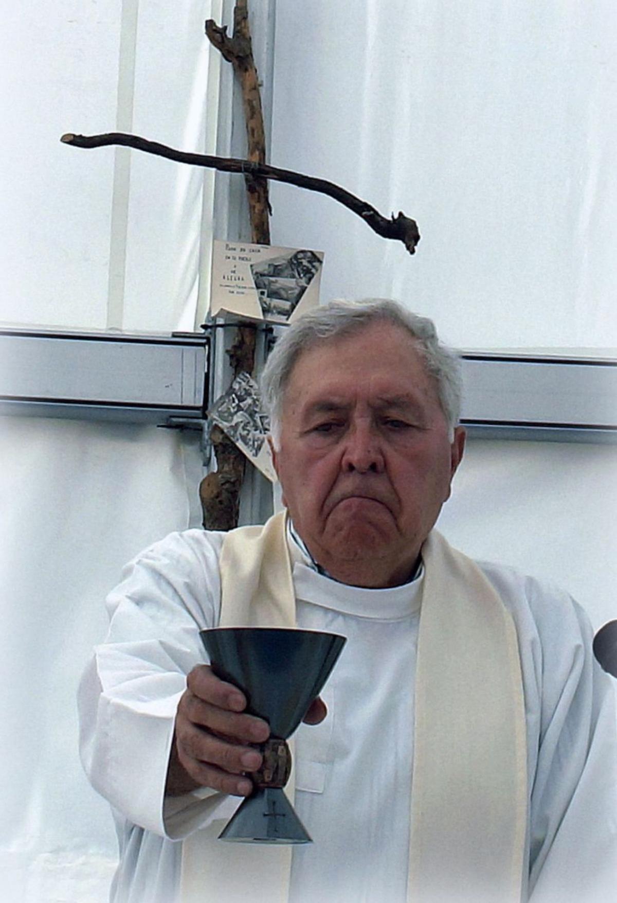 El cura de Mahide deja tras 59 años su pastoral por los pueblos de Aliste por motivos de salud y edad