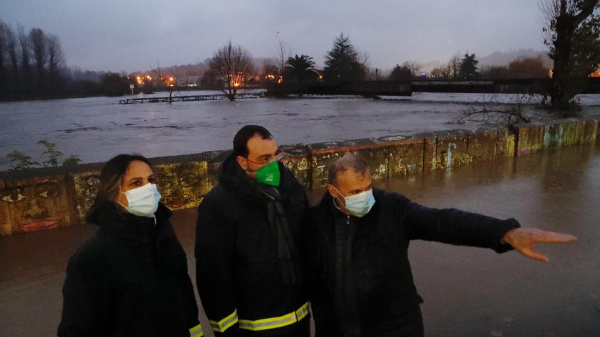 Inundaciones en Asturias: la lluvia complica la situación en muchos puntos de la región, con alerta amarilla y de desbordamientos