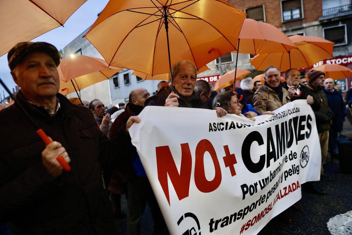 Octava concentración en Cuatro Caminos sin respuesta institucional al paso de camiones: “Llegaremos hasta donde haga falta”