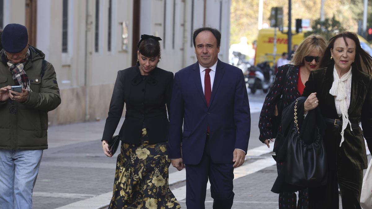 La pareja de Pérez Llorca renuncia al puesto en la Diputación de Valencia tras la polémica por su nombramiento