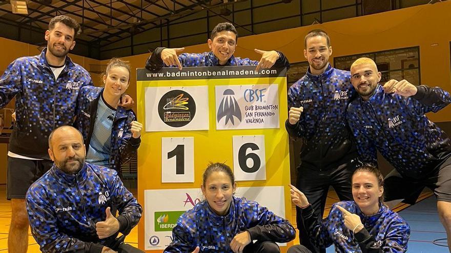 Victoria contundente del Bádminton San Fernando ante el Benalmádena