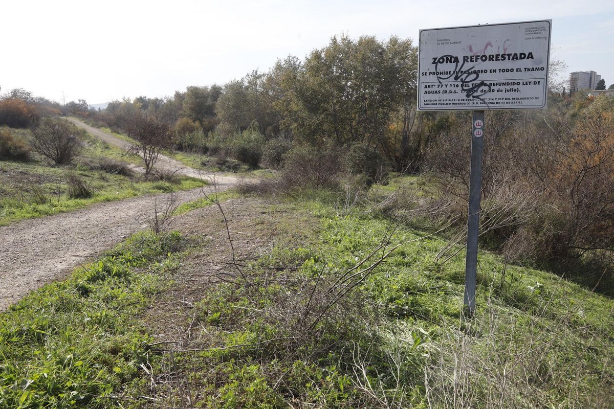 Córdoba Camino del río Guadalquivir junto al Cordel de Écija