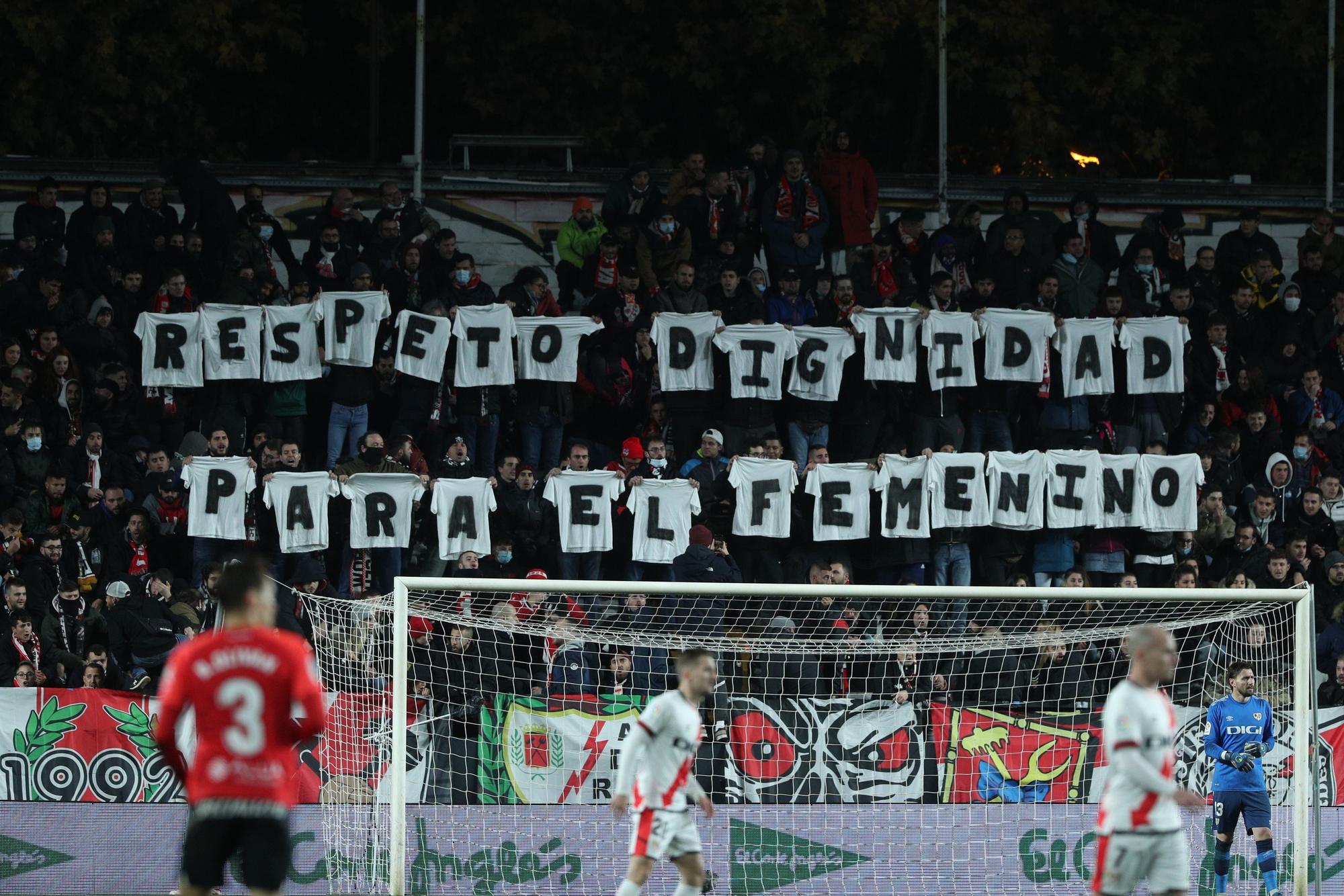 Esperpéntico Mallorca en Vallecas (3-1)