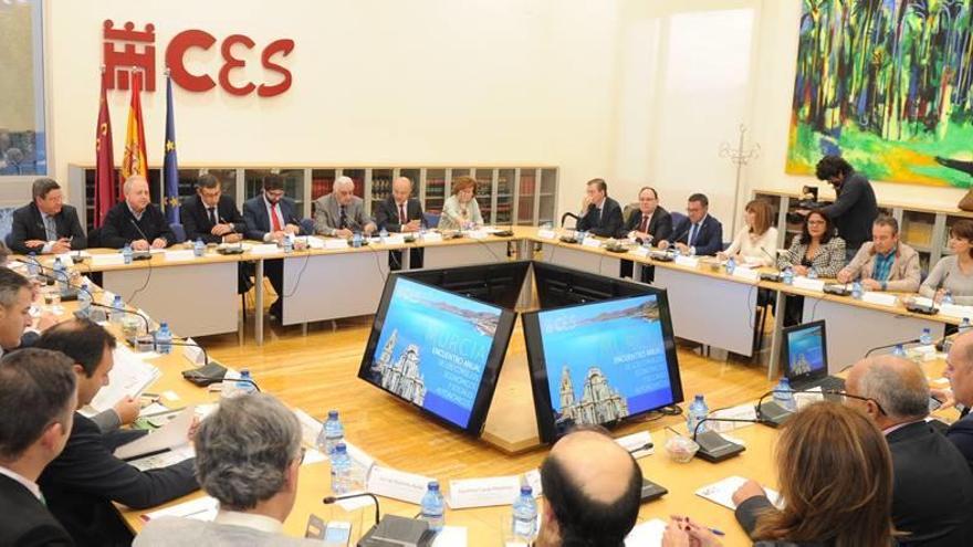 Los representantes de los CES de toda España celebran un encuentro en Murcia.