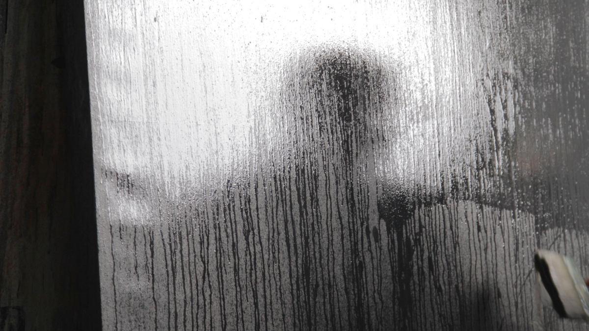 Arnau Pineda presentarà l'exposició "A FALL" divendres al Museu de la Pell d'Igualada