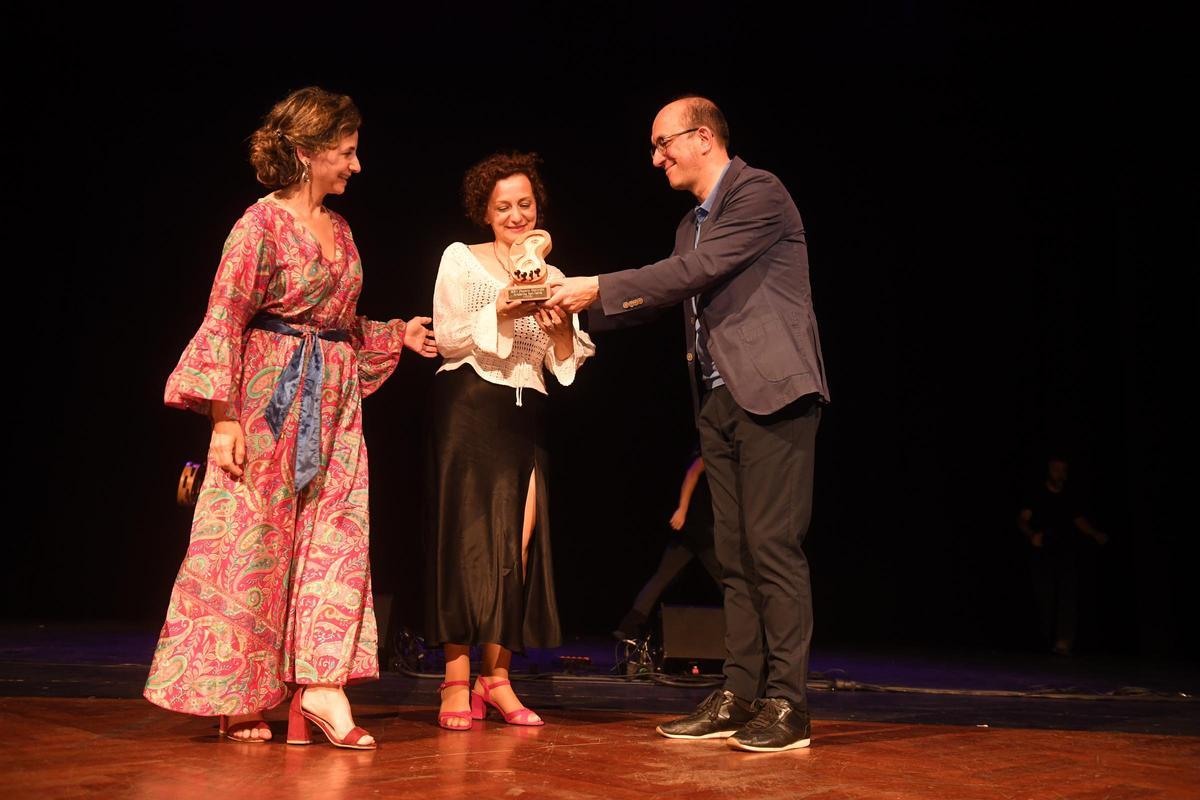 XXII Premios Opinión da Música de Raíz: as imaxes da gala, con Leilía e Tanxugueiras galardonadas