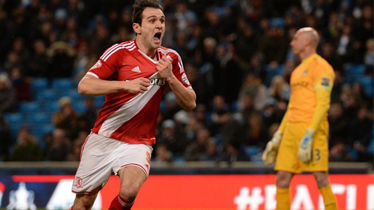 Kike García celebra el segundo del 'Boro' en Manchester