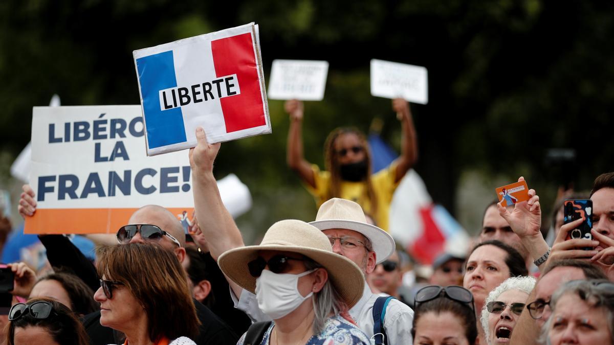 Manifestación contra las medidas anticovid del Gobierno francés en París.