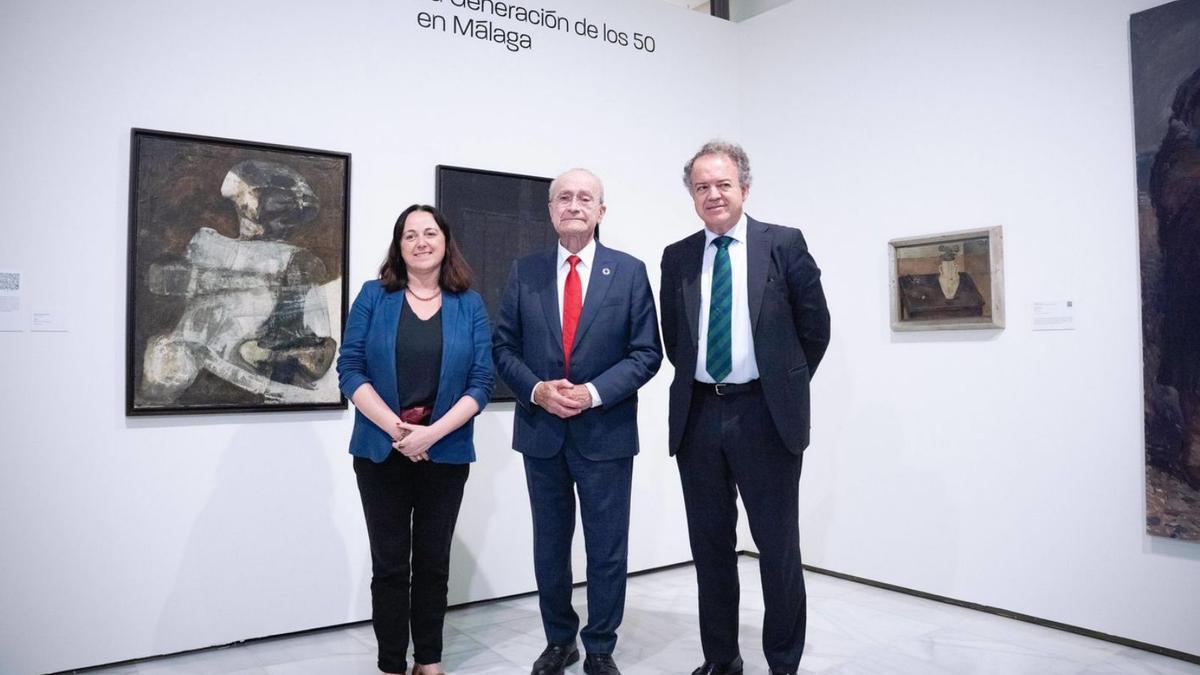 Mariana Pineda, concejala de Cultura; el alcalde y el director de la Agencia de Equipamientos Museísticos, Luis Lafuente, ayer en la presentación.