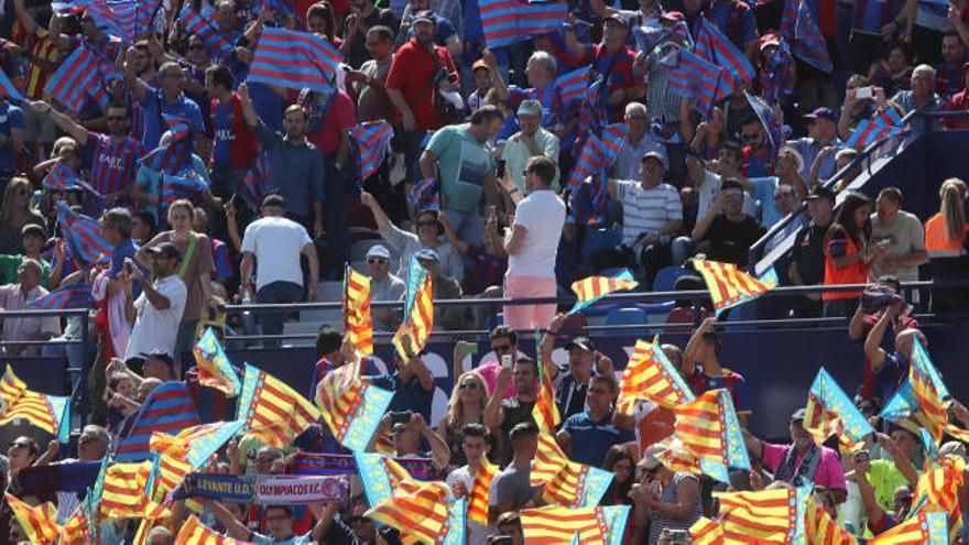 El Levante UD vuelve a tener otro detalle con sus socios