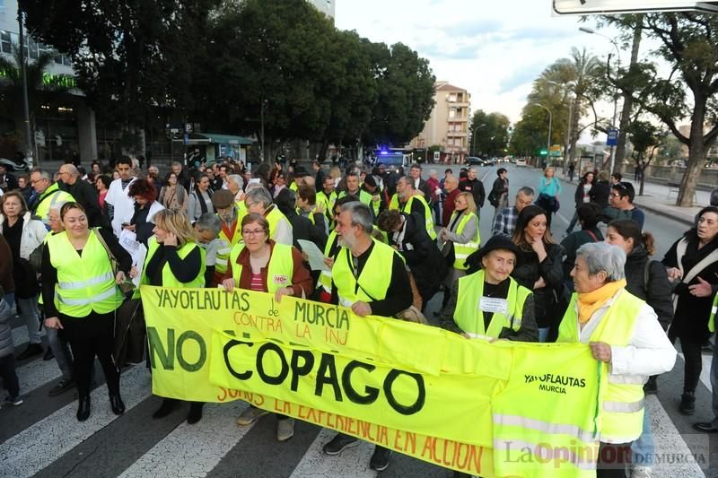 La marea blanca toma Murcia