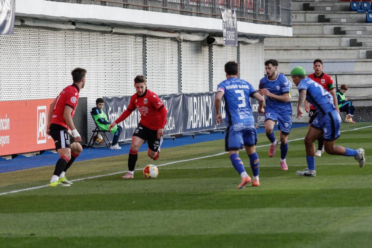 Las imágenes del Ourense - Mérida