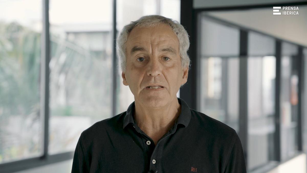 Matías Vallés.