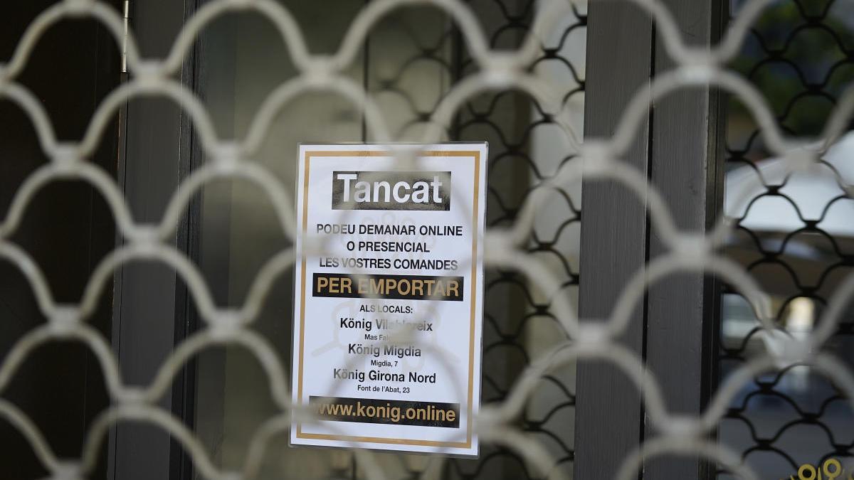 Un bar tancat.