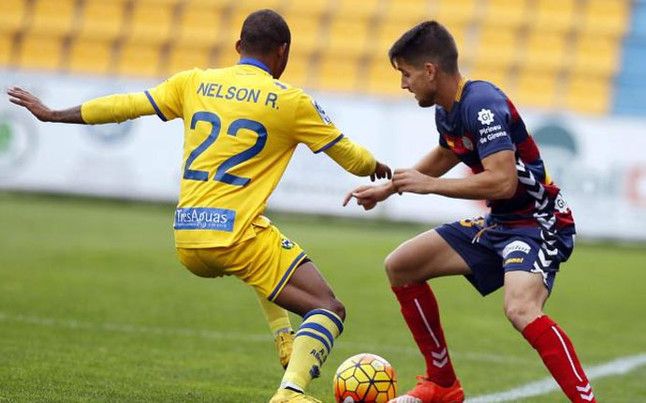 La 'Ponfe' se llevó los tres puntos ante el Llagostera