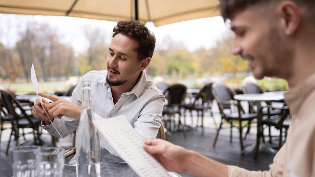 Entre las ideas para los precios dinámicos: cobrar un fijo por la mesa que varíe según demanda.