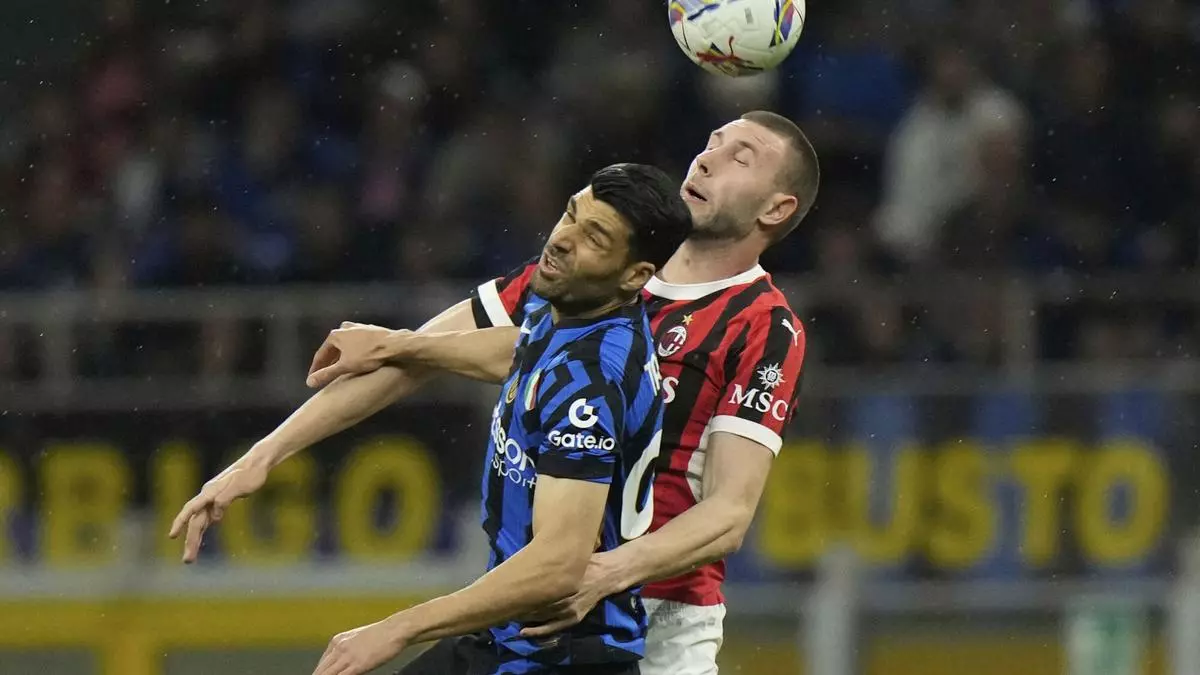 El Milan hace a?icos al Inter y jugar芍 la final