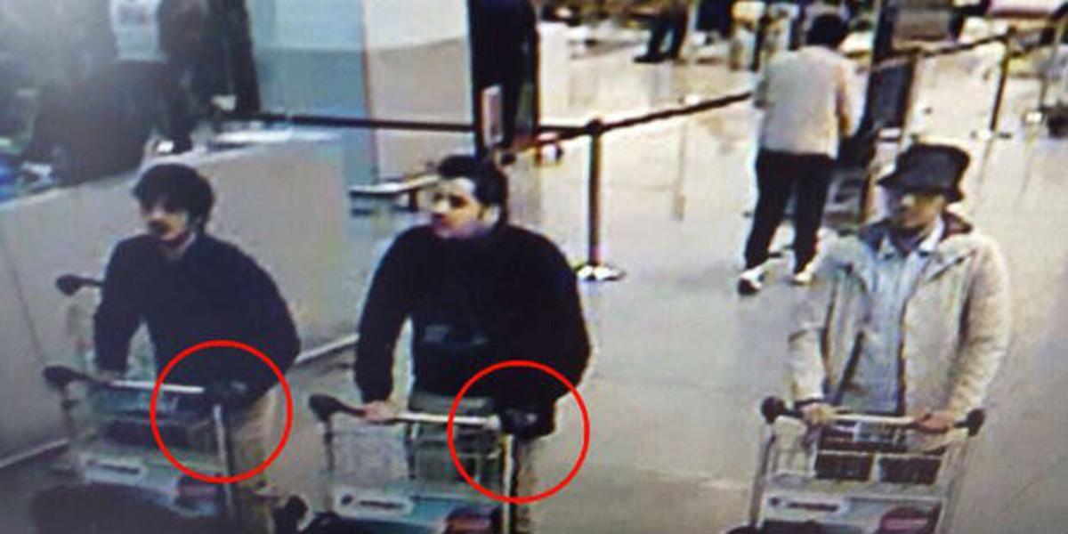 Els germans Khalid i Brahim el-Bakraoui, identificats com a autors de l’atac a l’aeroport. A la dreta, el tercer sospitós.