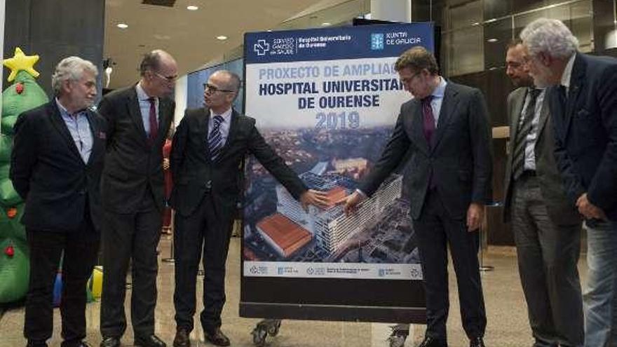 Rosendo Fernández, Vázquez Almuíña, Jesús Vázquez, Núñez Feijóo, Julio García Comesaña y Santalices, ayer, en Ourense. // Brais Lorenzo