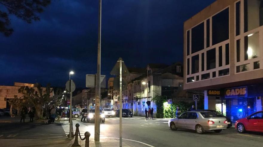 Un conductor quintuplica la tasa de alcohol tras colisionar contra otro vehículo en el centro de Bueu