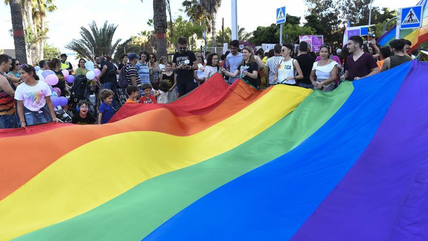 La manifestación del Orgullo LGTBI de Gran Canaria celebra 28 años de activismo de Gamá