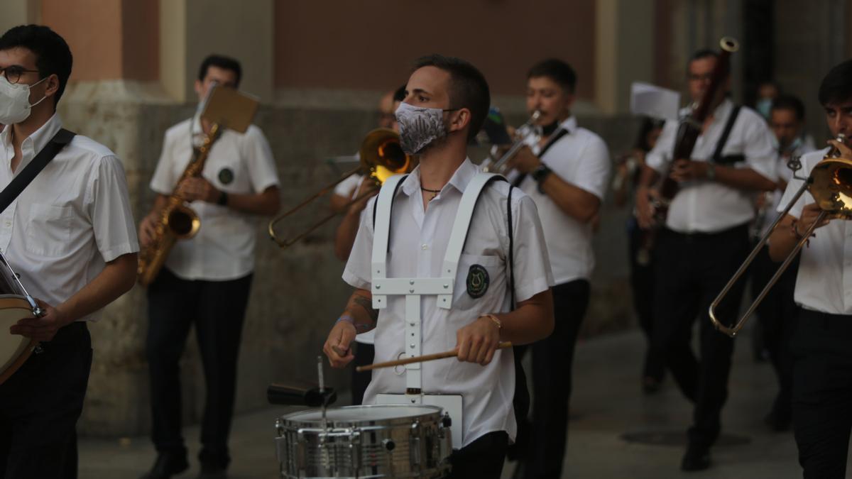 Búscate en el segundo día de Ofrenda por la calle de la Mar (entre las 19.00 y las 20.00 horas)