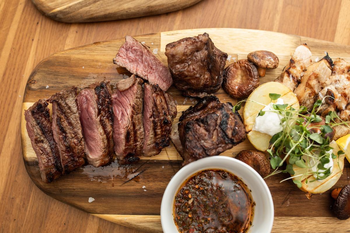 Plato de carnes de 'El Bodegón de l'Eixample'