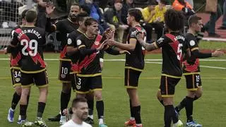 El Rayo golea al Atlético Lugones y avanza en la Copa del Rey