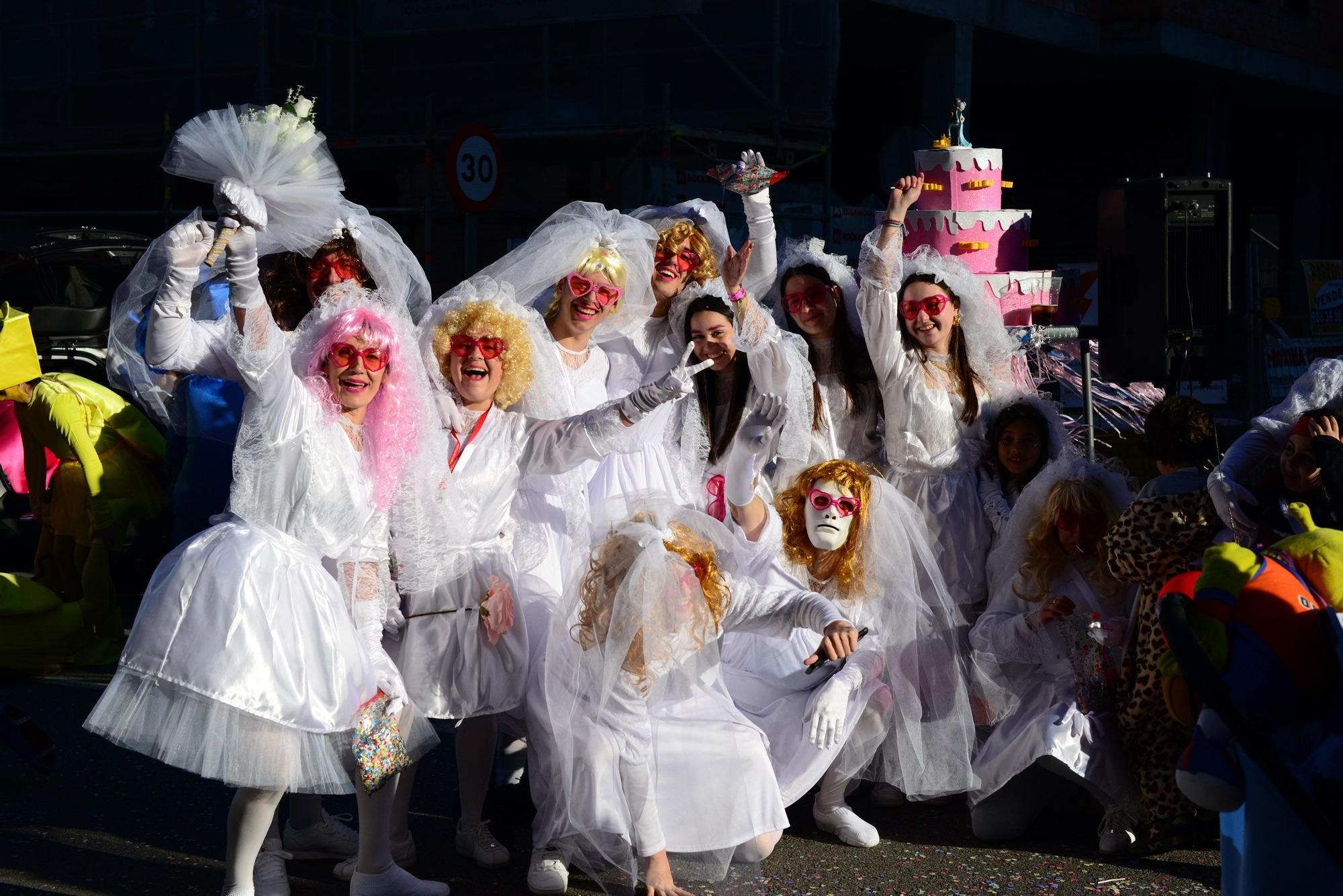 Moaña "llora" el fin del carnaval con el Enterro da Sardiña