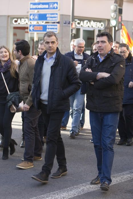 Manifestación en València contra el plurilingüismo