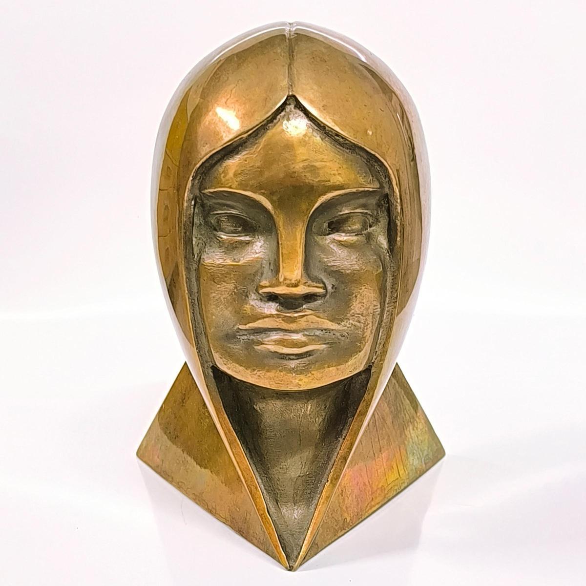 Imagen de la estatuilla de frente