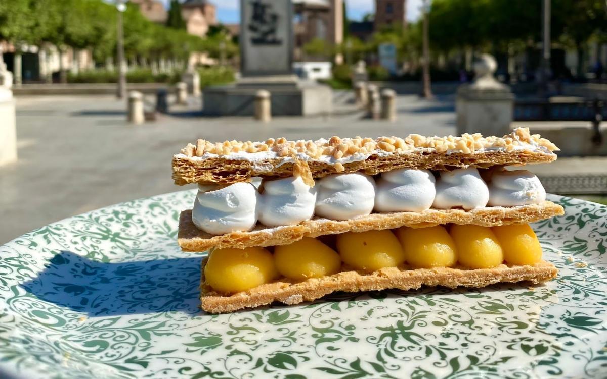 La Costrada de Alcalá es un postre alcalaíno con hojaldre, crema pastelera y merengue