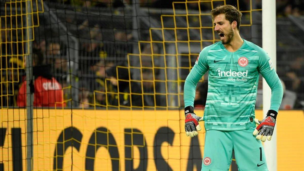 Kevin Trapp, portero del Eintracht, está en la órbita del Betis