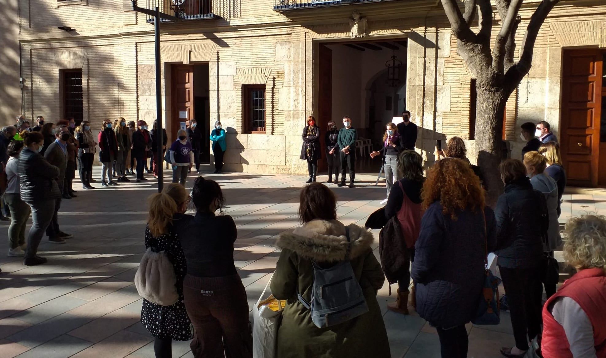 Silencio en l'Horta por la última víctima de la violencia machista